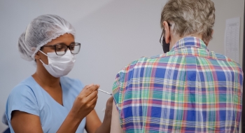 Saúde convoca população acima de 15 anos a se vacinar contra meningite